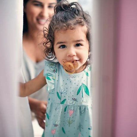 Philips Avent Ultra Soft Pacifier, 6-18 Months, Gril - 2 Pieces